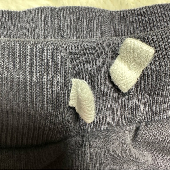 Shorts Grey Size 5T - Picture 5 of 16